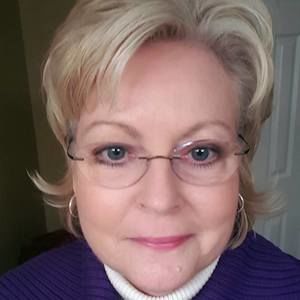 Meet your Posher, Lana